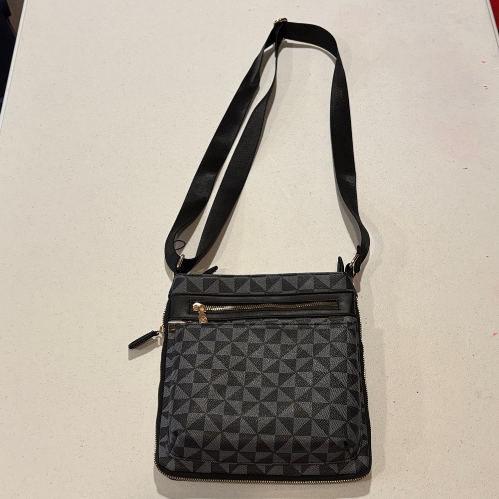 Geometric Black Crossbody Bag